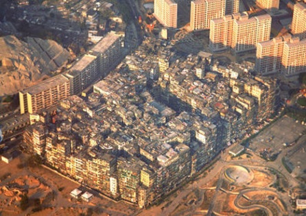 10 kota mati paling mengerikan di dunia Kowloon_walled_city_hong_kong